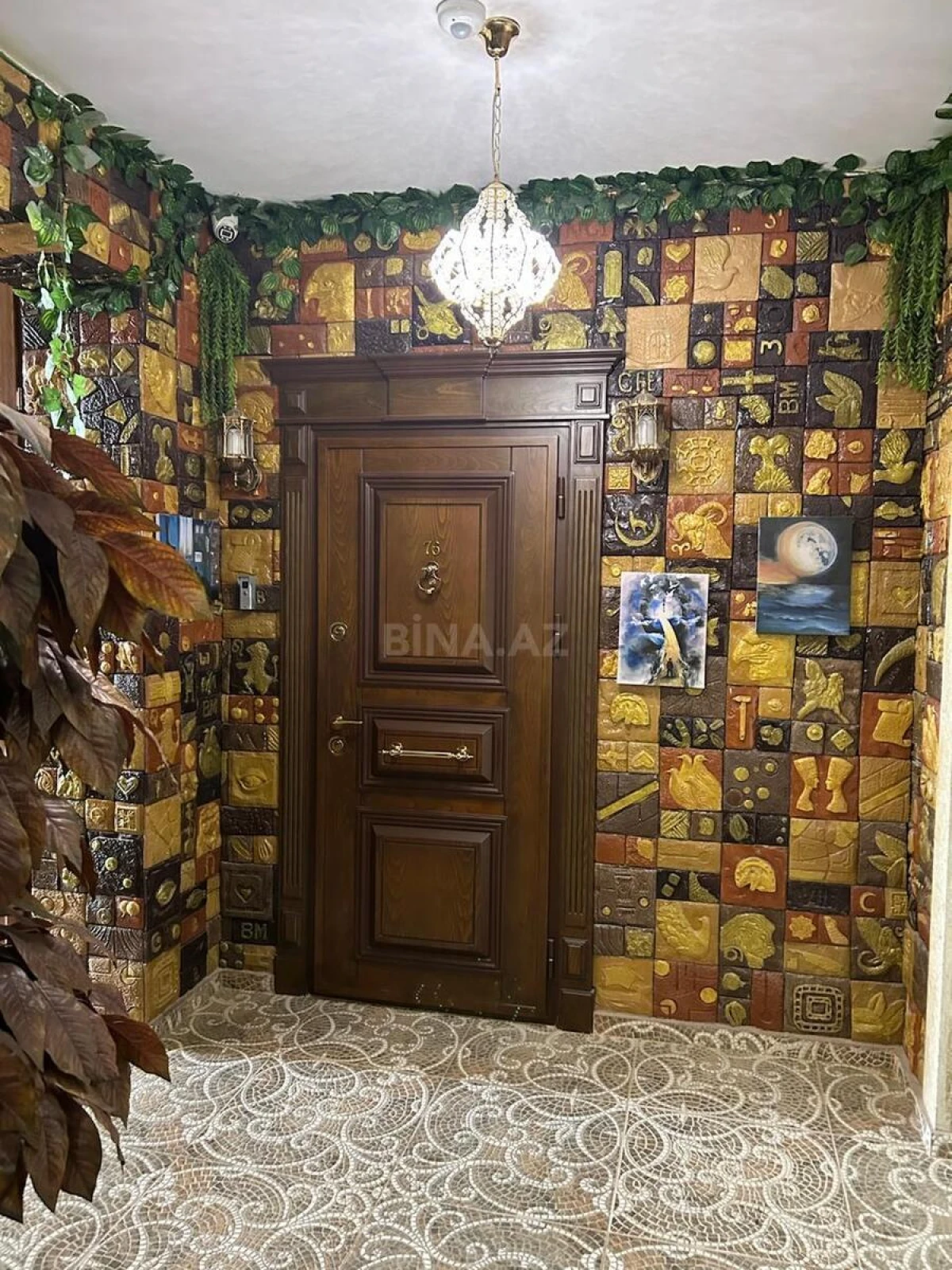 Satılır 4 otaqlı mənzil 160 m²