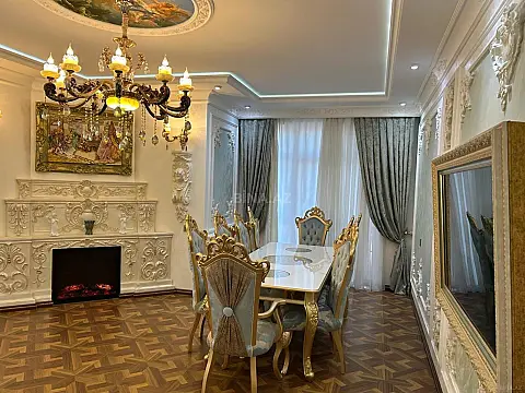 Satılır 4 otaqlı mənzil 160 m² — Bakı 4 otaq 160.00 m²