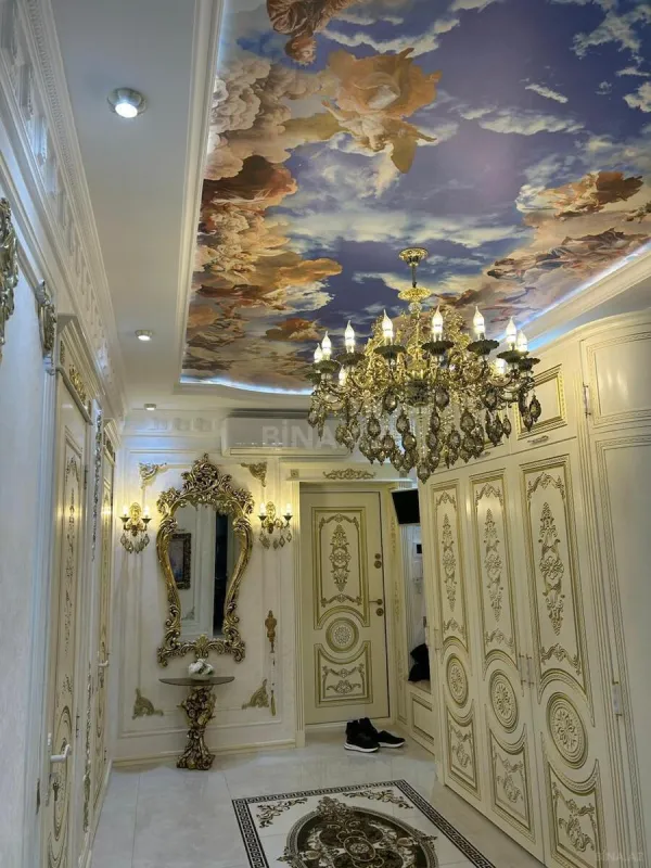 Satılır 4 otaqlı mənzil 160 m²