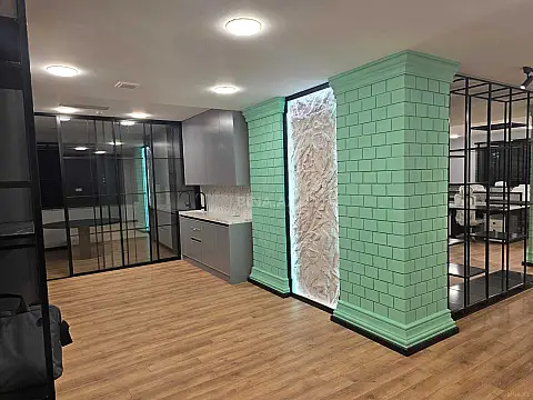 Kirayə verilir 8 otaqlı ofis 200 m²