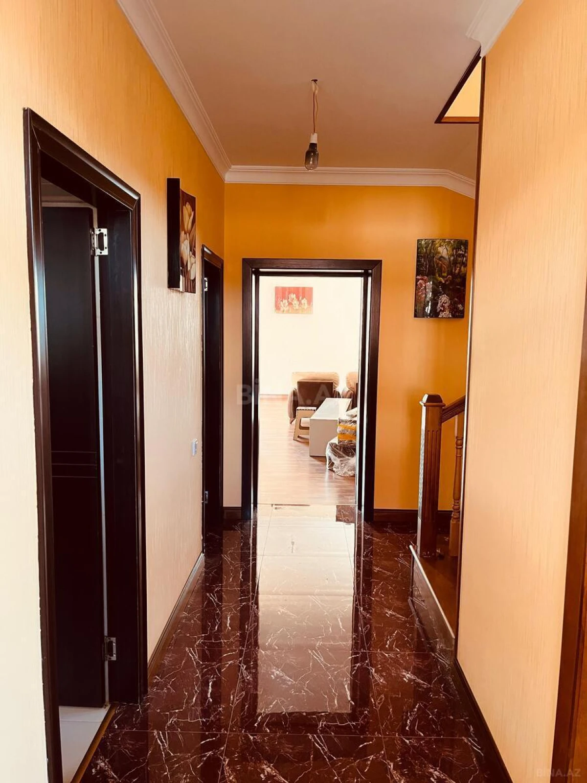 Kirayə verilir 8 otaqlı həyət evi 360 m²