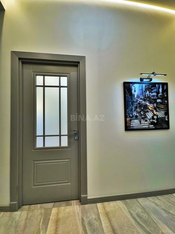 Satılır 3 otaqlı mənzil 114 m²