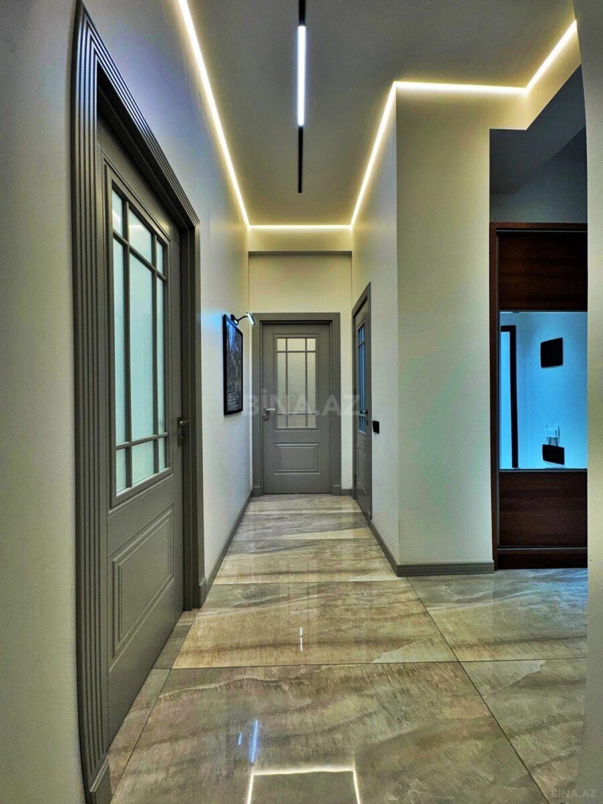 Satılır 3 otaqlı mənzil 114 m²