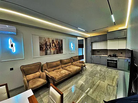 Satılır 3 otaqlı mənzil 114 m²