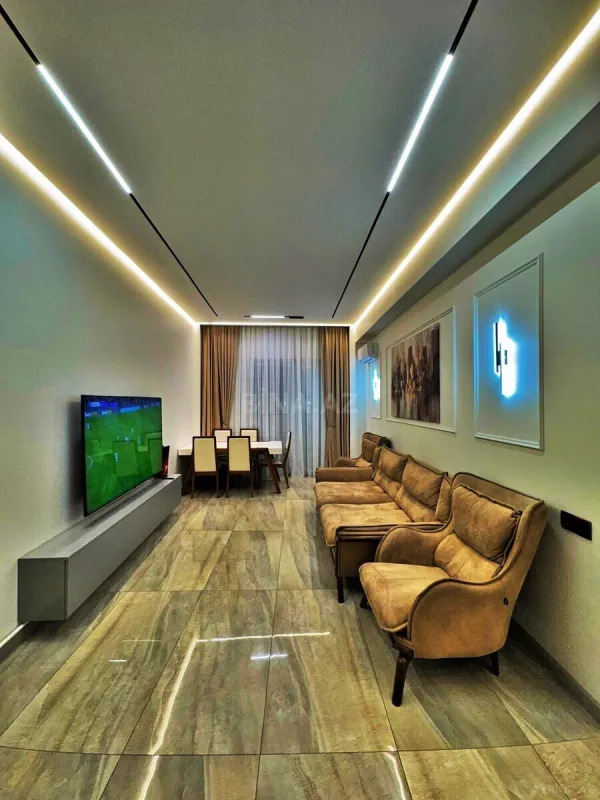 Satılır 3 otaqlı mənzil 114 m²