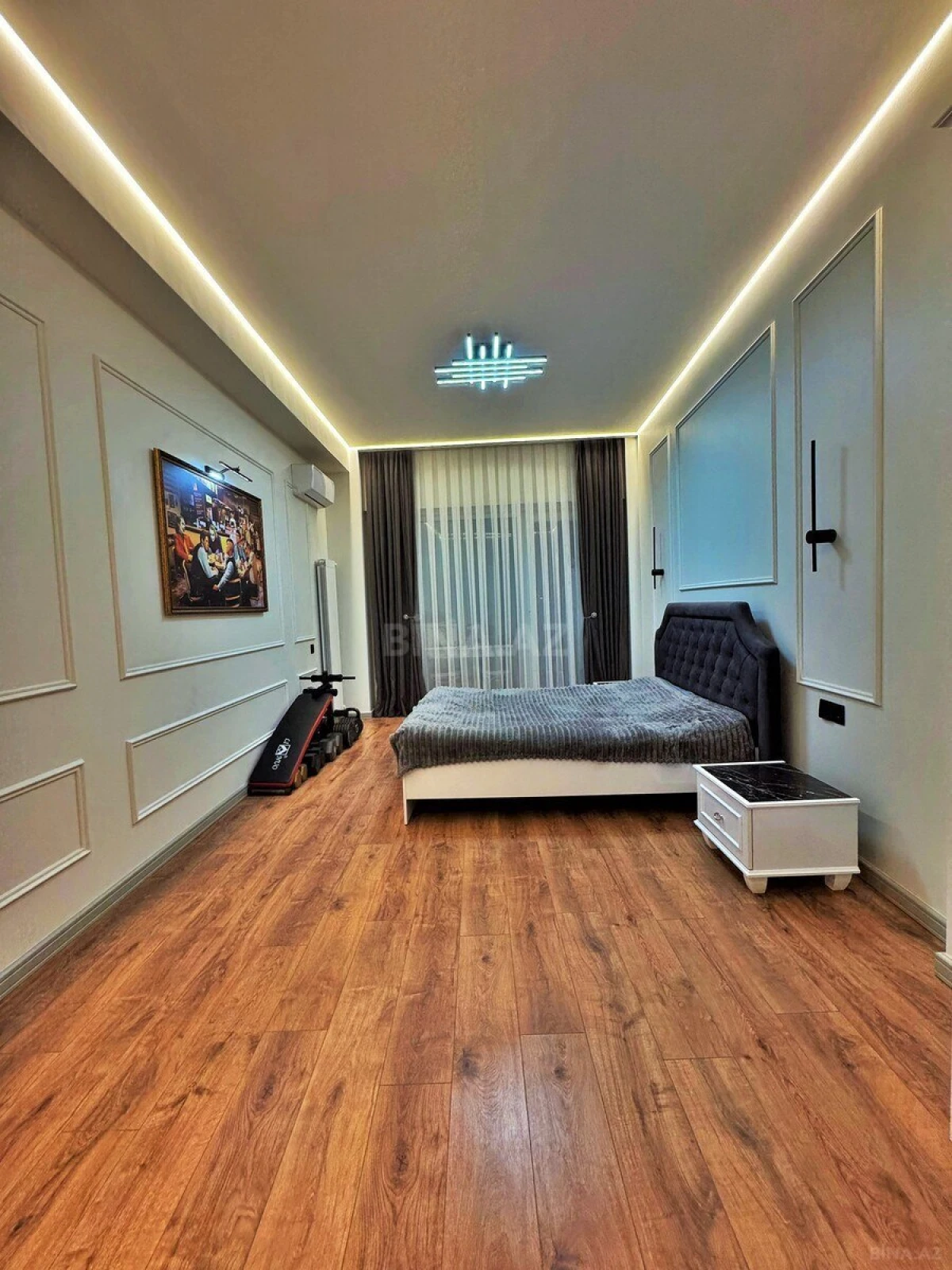 Satılır 3 otaqlı mənzil 114 m²