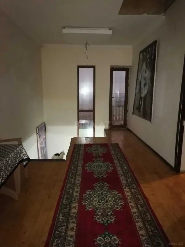 Satılır 6 otaqlı həyət evi 202 m²