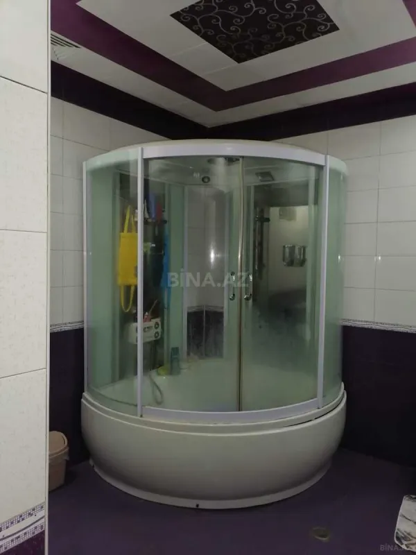 Satılır 6 otaqlı həyət evi 202 m²