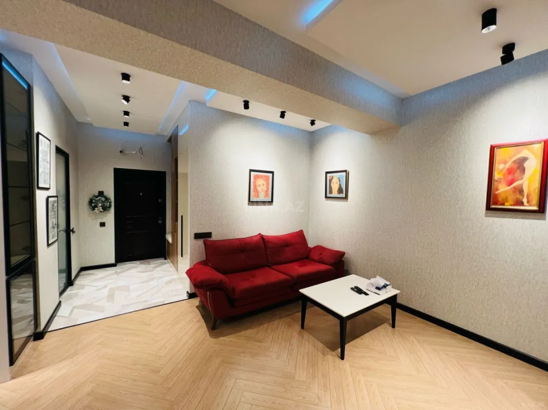 Satılır 3 otaqlı mənzil 75 m²