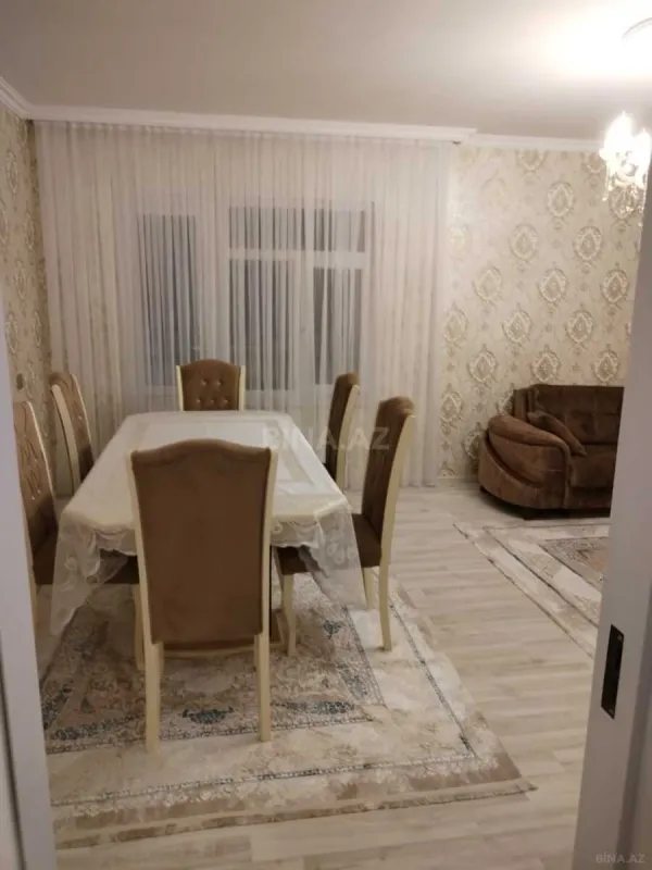 Satılır 4 otaqlı mənzil 90 m²
