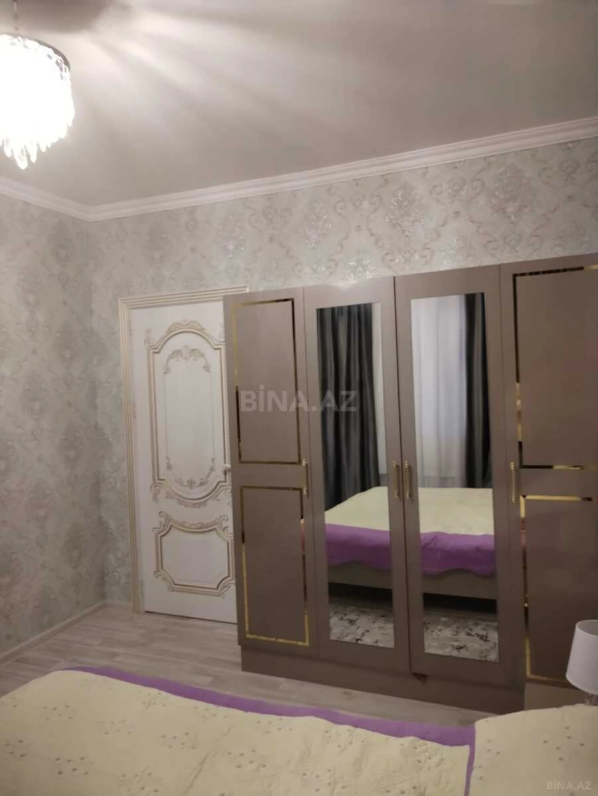 Satılır 4 otaqlı mənzil 90 m²