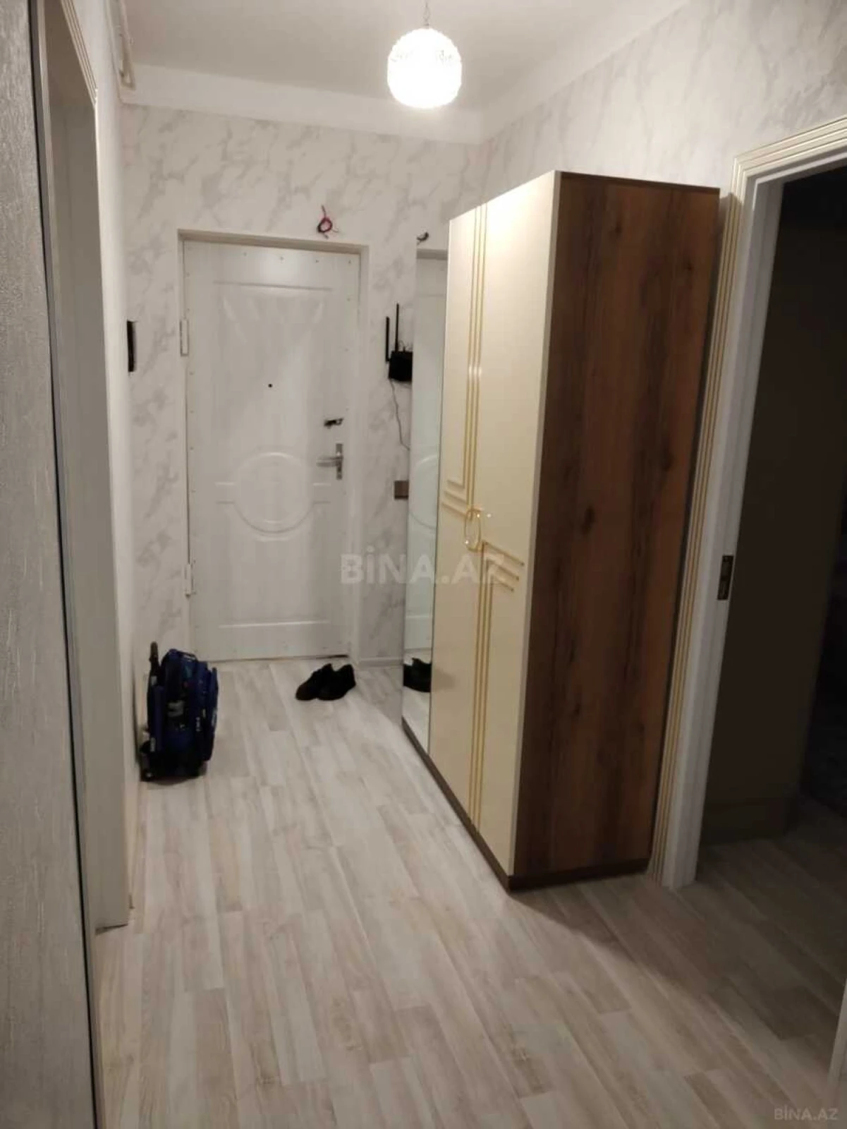 Satılır 4 otaqlı mənzil 90 m²