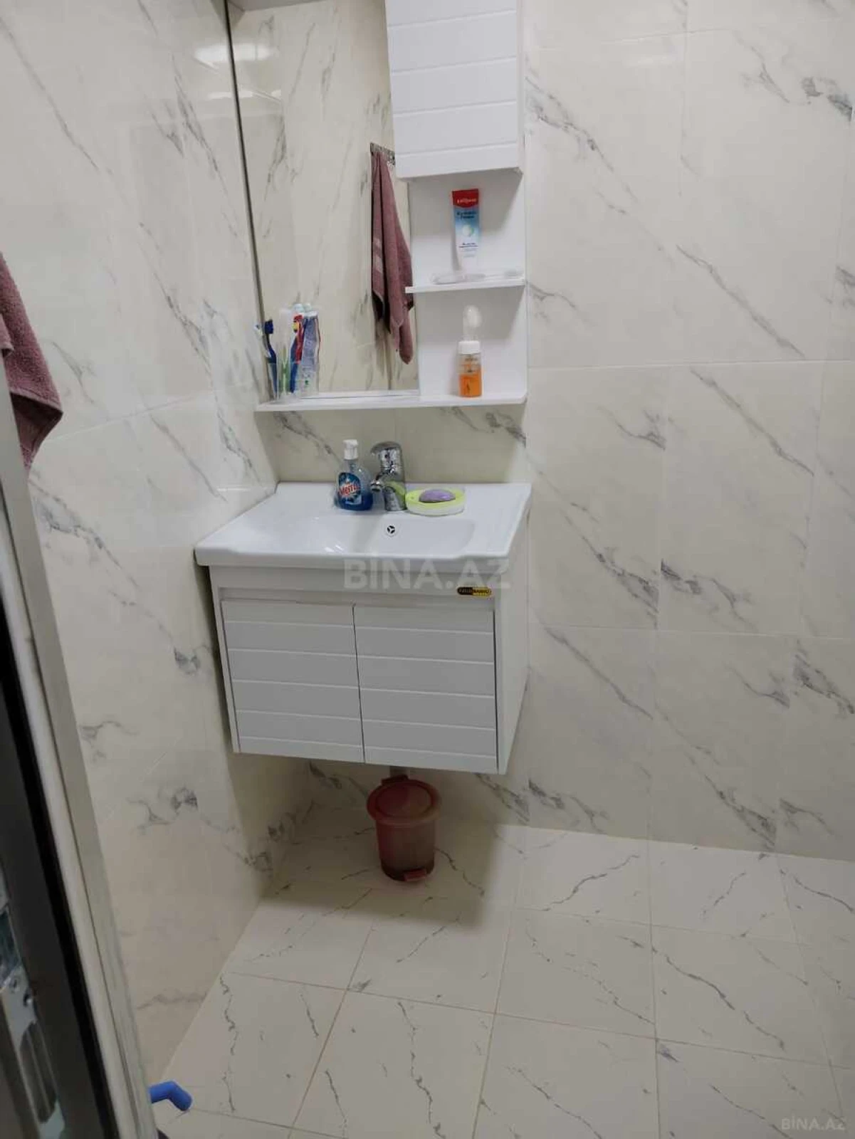 Satılır 4 otaqlı mənzil 90 m²
