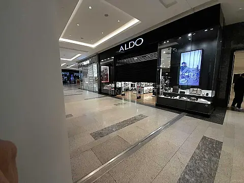 Satılır obyekt 830 m²