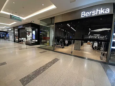 Satılır obyekt 830 m²