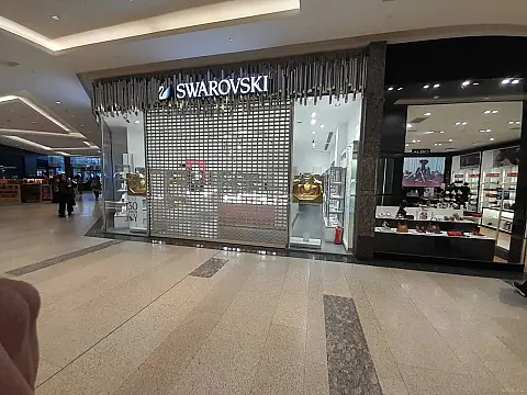 Satılır obyekt 830 m²