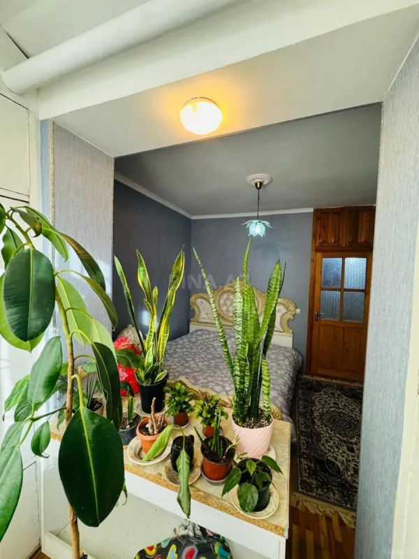 Satılır 4 otaqlı mənzil 100 m²