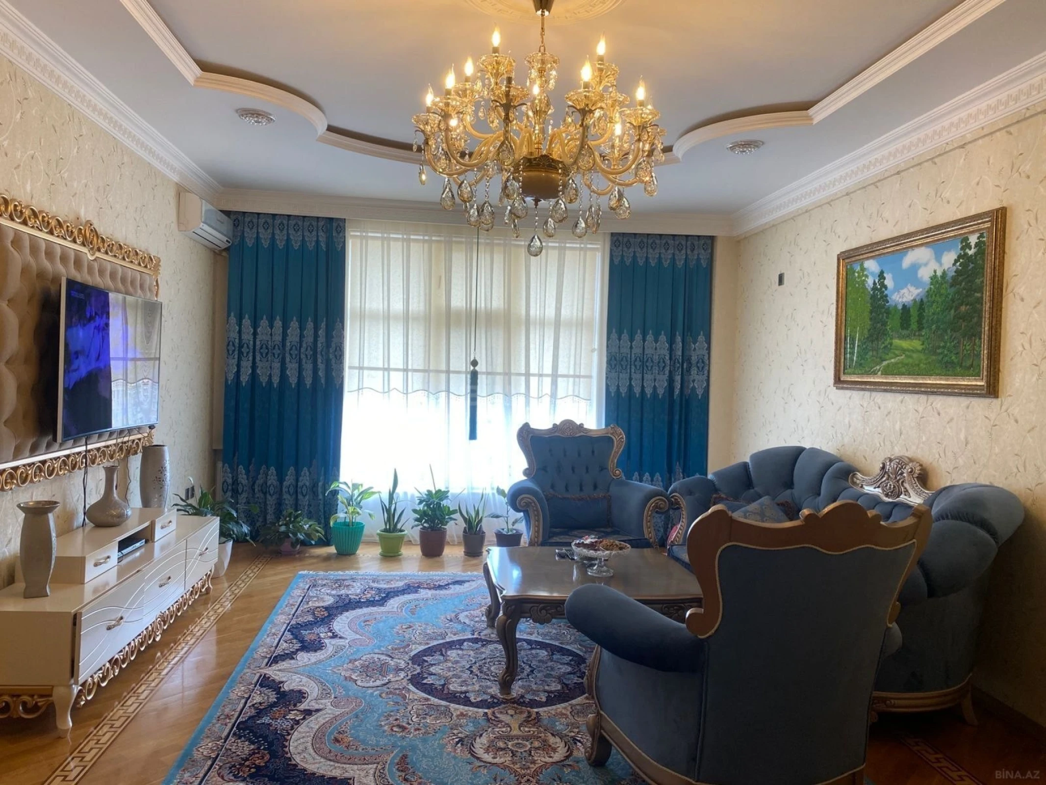 Satılır 3 otaqlı mənzil 147 m²