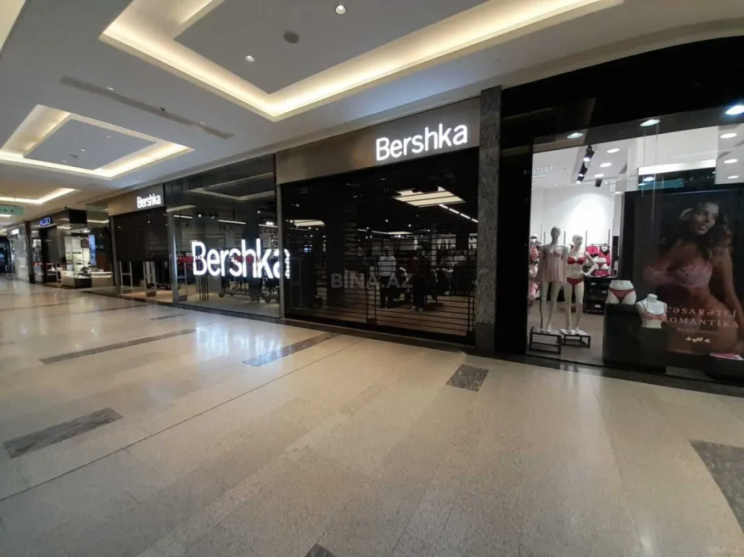 Satılır obyekt 835 m²