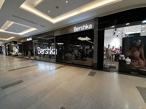 Satılır obyekt 835 m²
