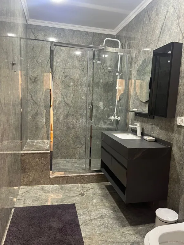 Kirayə verilir 4 otaqlı mənzil 110 m²