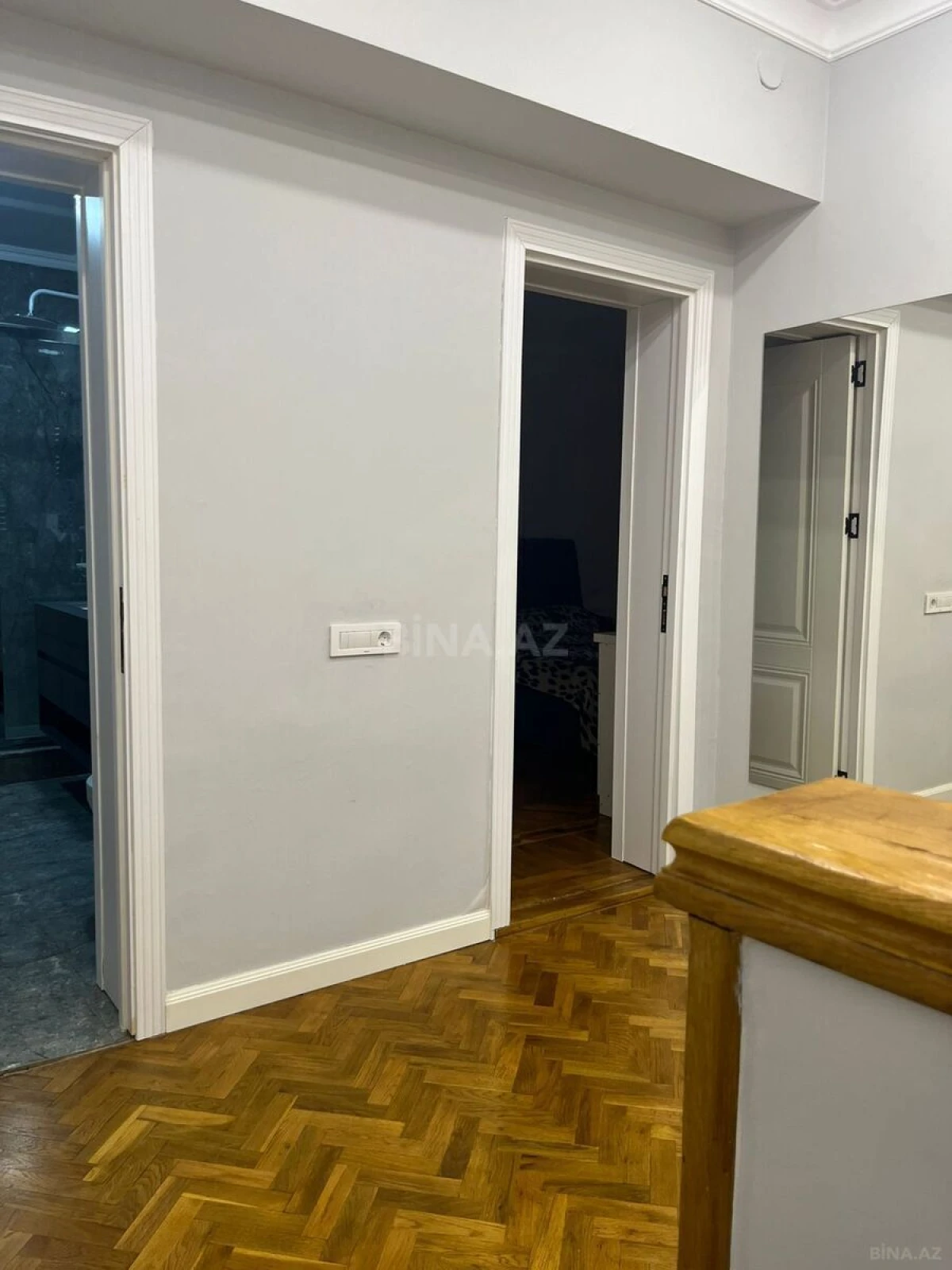 Kirayə verilir 4 otaqlı mənzil 110 m²