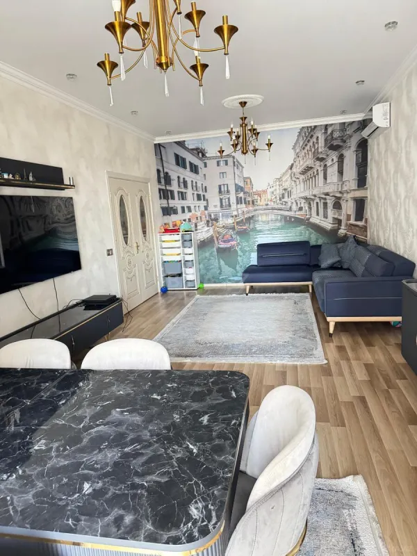 Satılır 2 otaqlı mənzil 99 m²