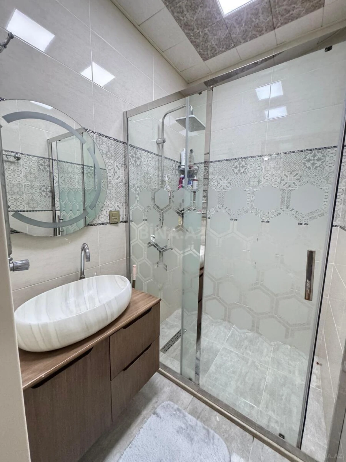 Satılır 2 otaqlı mənzil 99 m²