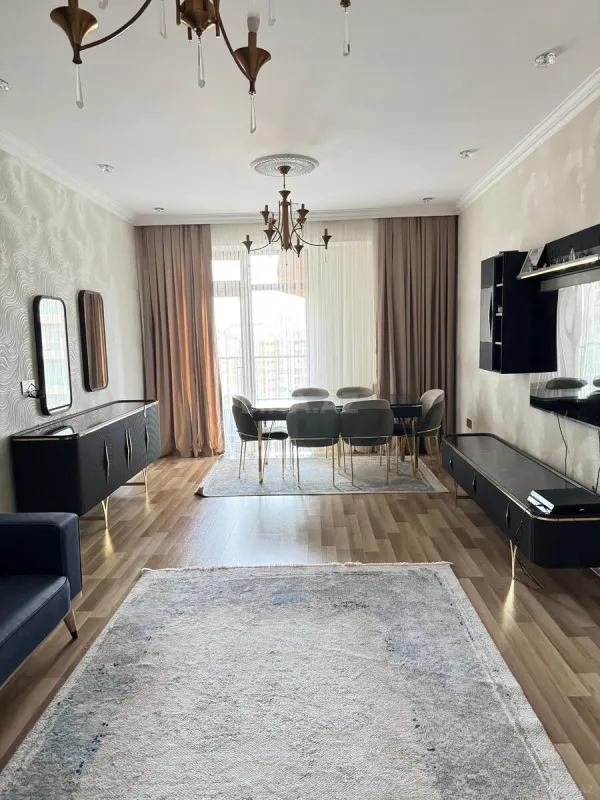 Satılır 2 otaqlı mənzil 99 m²