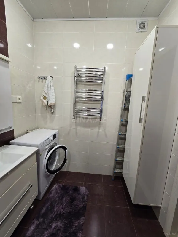 Kirayə verilir 2 otaqlı mənzil 90 m²
