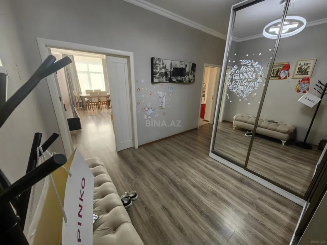 Kirayə verilir 2 otaqlı mənzil 90 m²