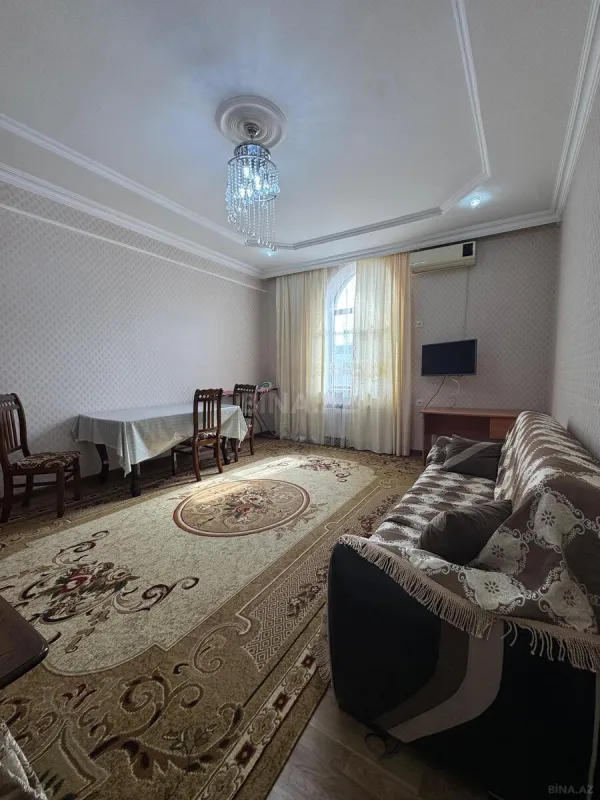 Kirayə verilir 2 otaqlı mənzil 75 m²
