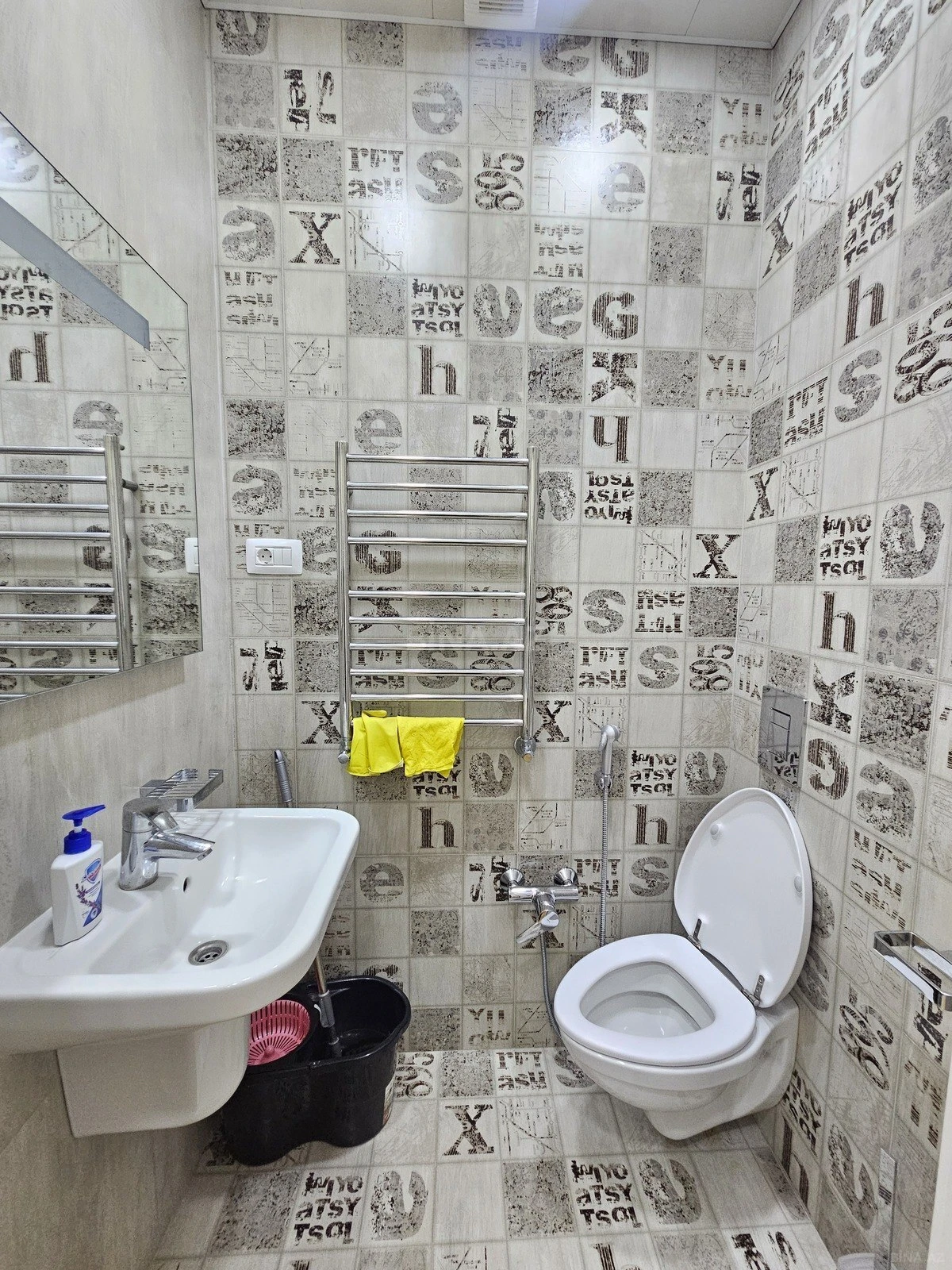 Kirayə verilir 3 otaqlı mənzil 150 m²