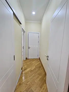 Kirayə verilir 3 otaqlı mənzil 150 m²