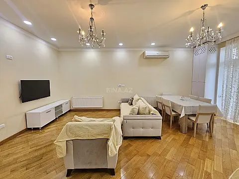 Kirayə verilir 3 otaqlı mənzil 150 m²