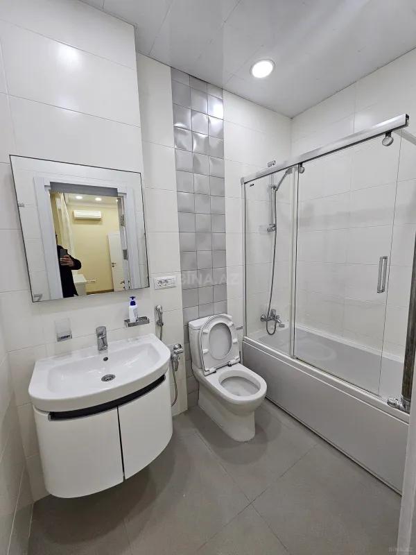 Kirayə verilir 3 otaqlı mənzil 150 m²