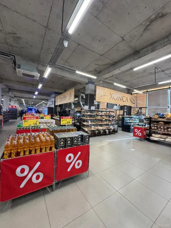 Satılır obyekt 1400 m²