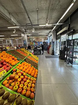 Satılır obyekt 1400 m²