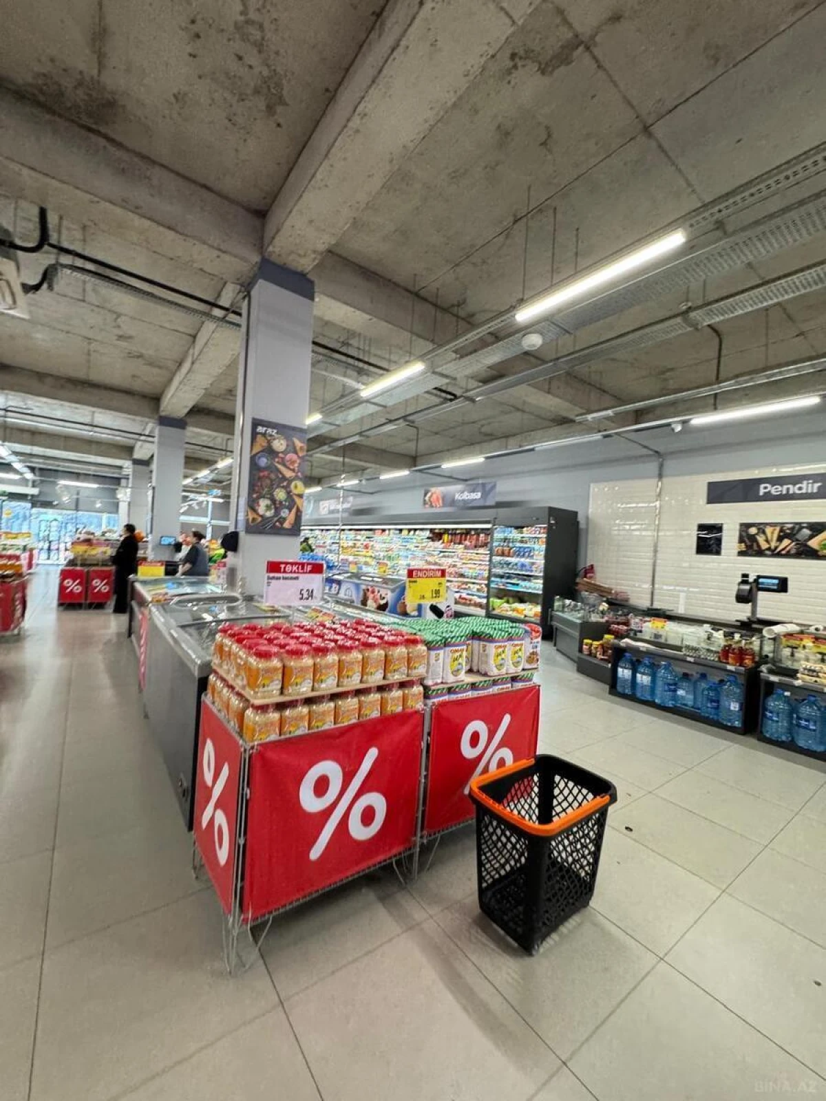 Satılır obyekt 1400 m²