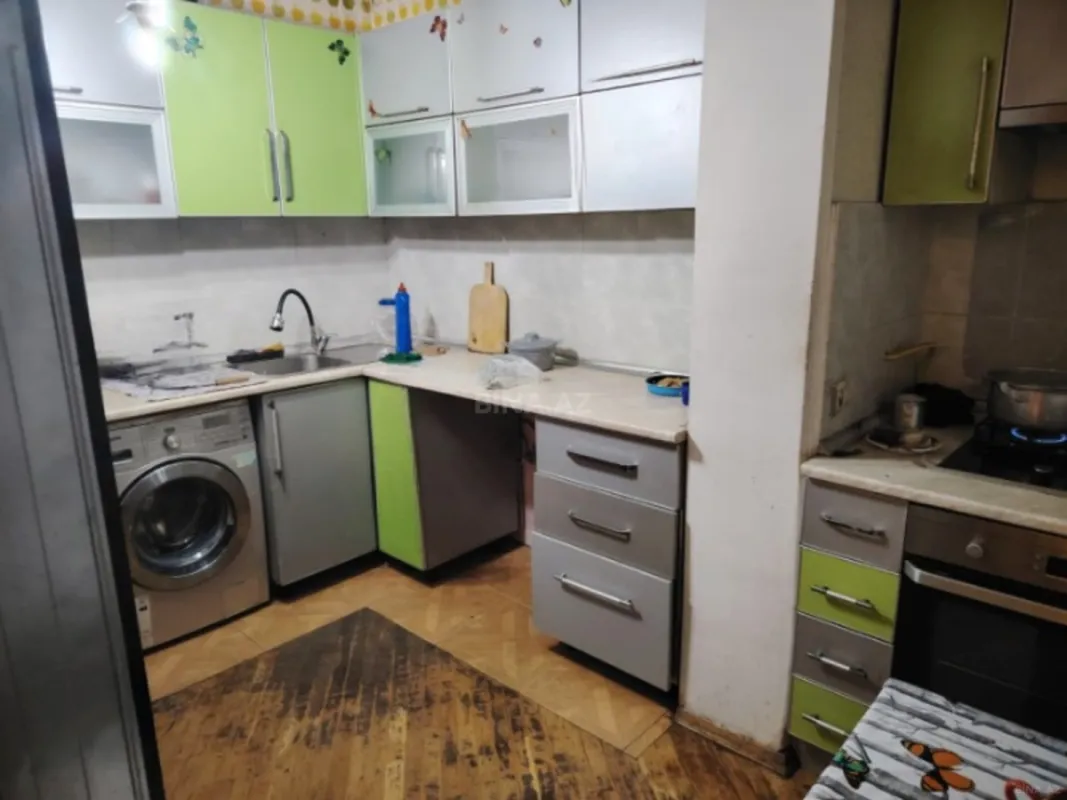 Kirayə verilir 5 otaqlı mənzil 100 m²
