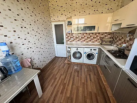 Satılır 3 otaqlı mənzil 74.3 m²