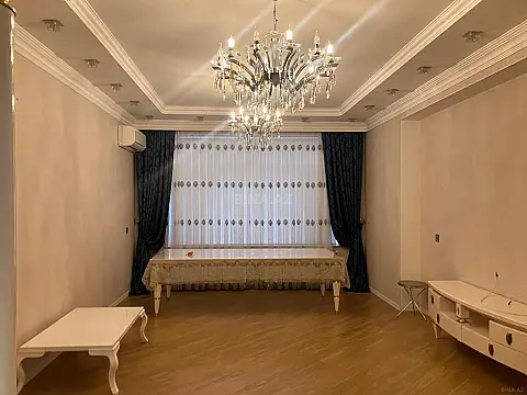 Satılır 3 otaqlı mənzil 140 m² — Bakı 3 otaq 140.00 m²