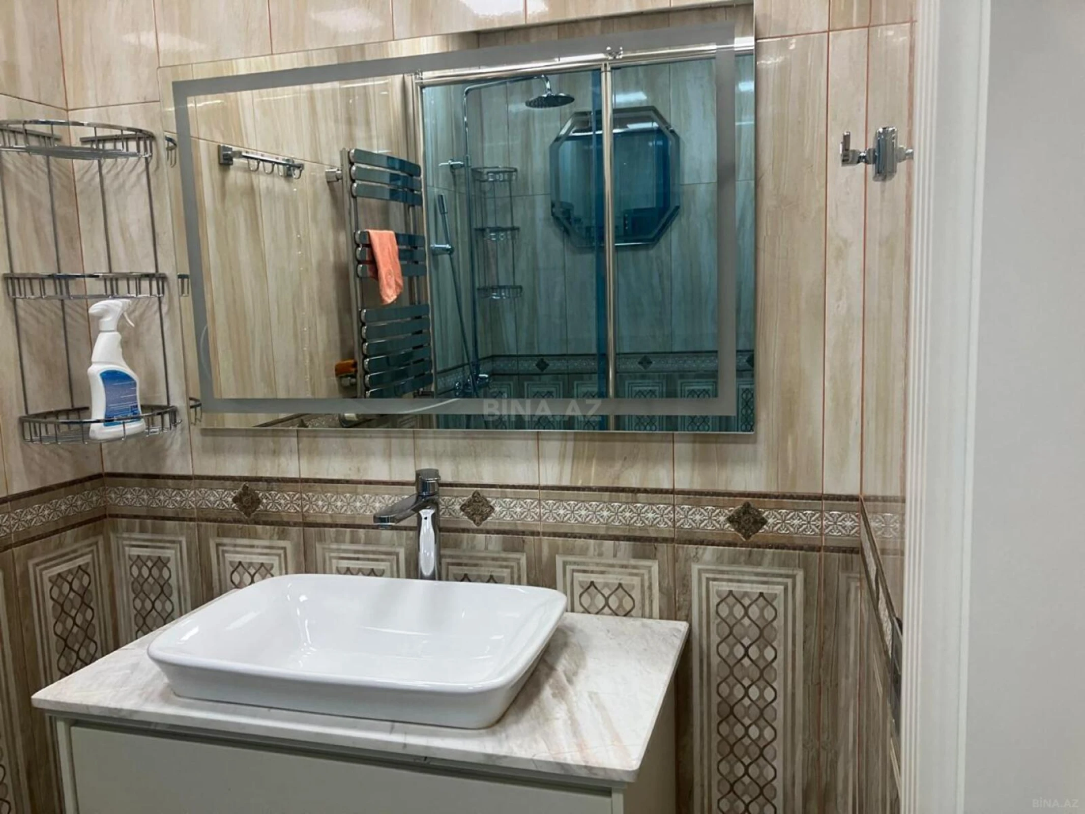 Satılır 3 otaqlı mənzil 140 m²
