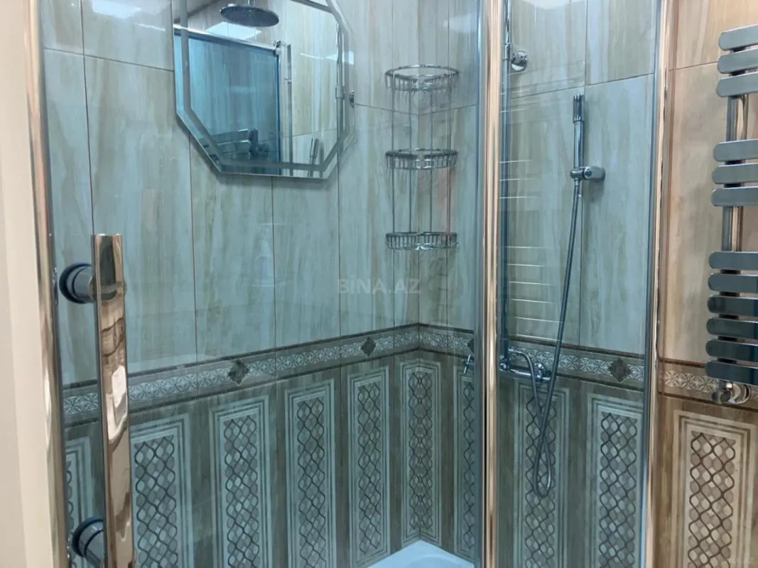 Satılır 3 otaqlı mənzil 140 m²