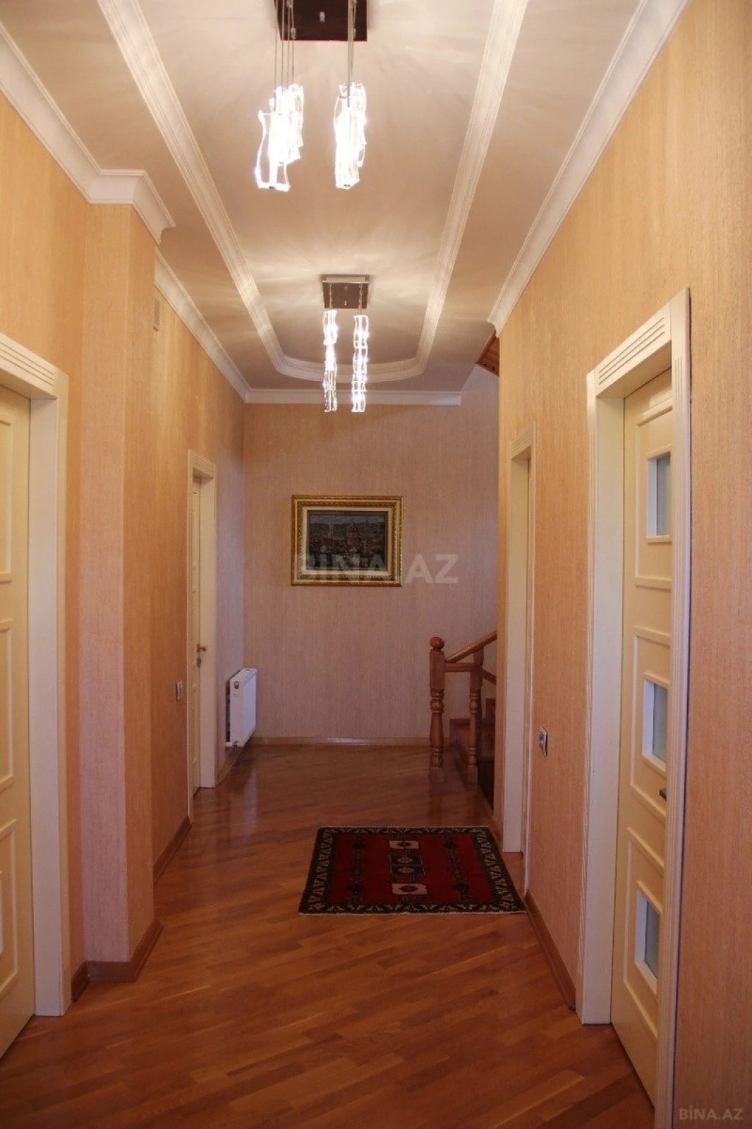 Satılır 6 otaqlı həyət evi 440 m²