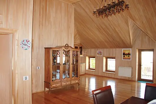 Satılır 6 otaqlı həyət evi 440 m²