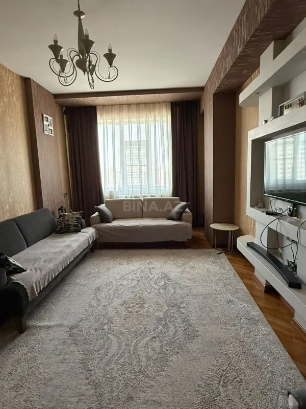 Satılır 3 otaqlı mənzil 96 m²