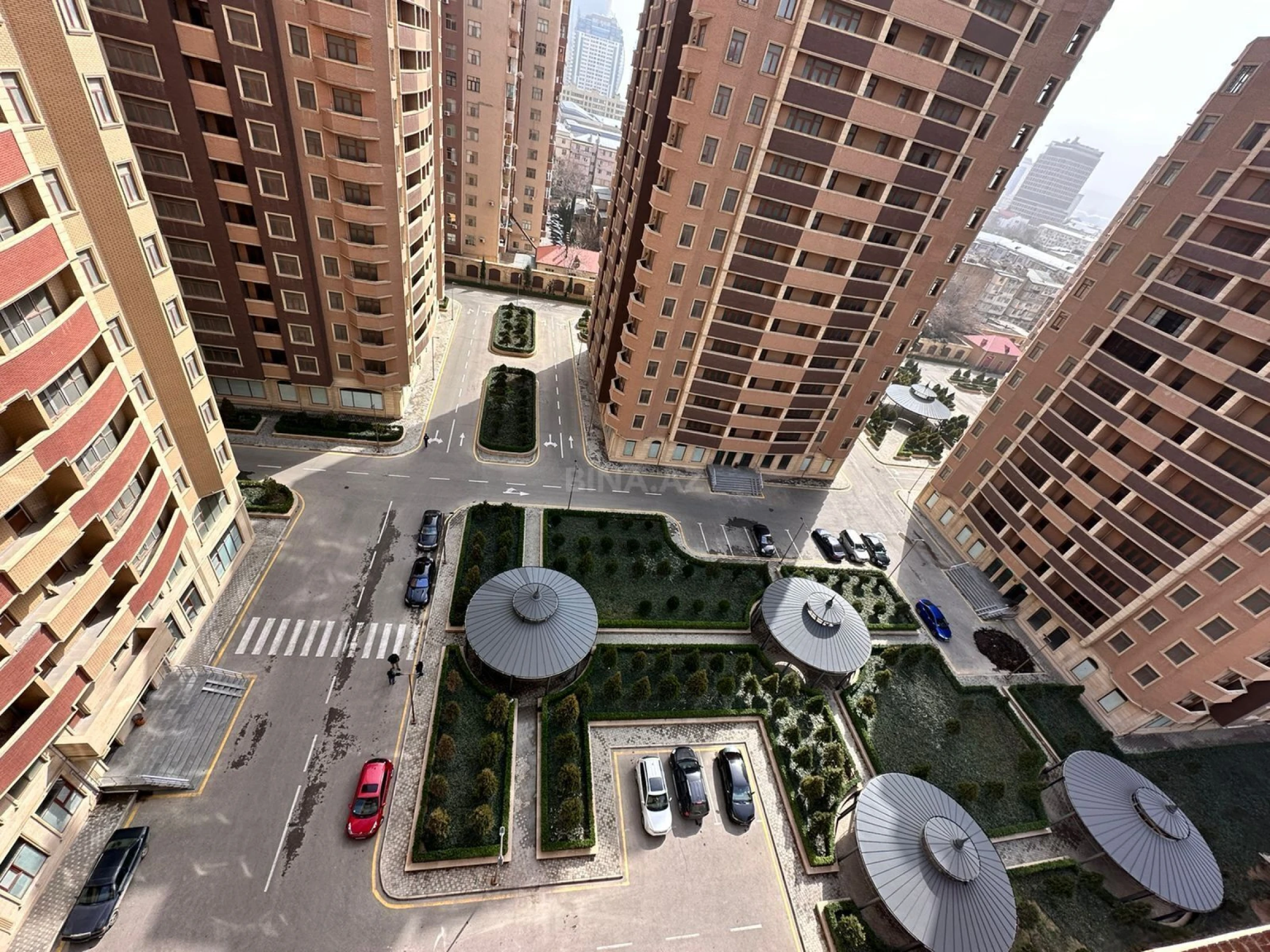 Satılır 3 otaqlı mənzil 115 m²