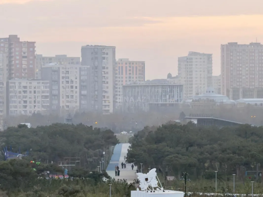 Satılır 4 otaqlı mənzil 230 m²