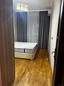 Kirayə verilir 2 otaqlı mənzil 70 m²
